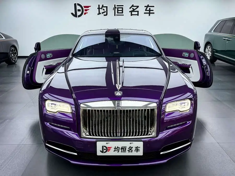 فانتوم 2018 6.6T النسخة القياسية