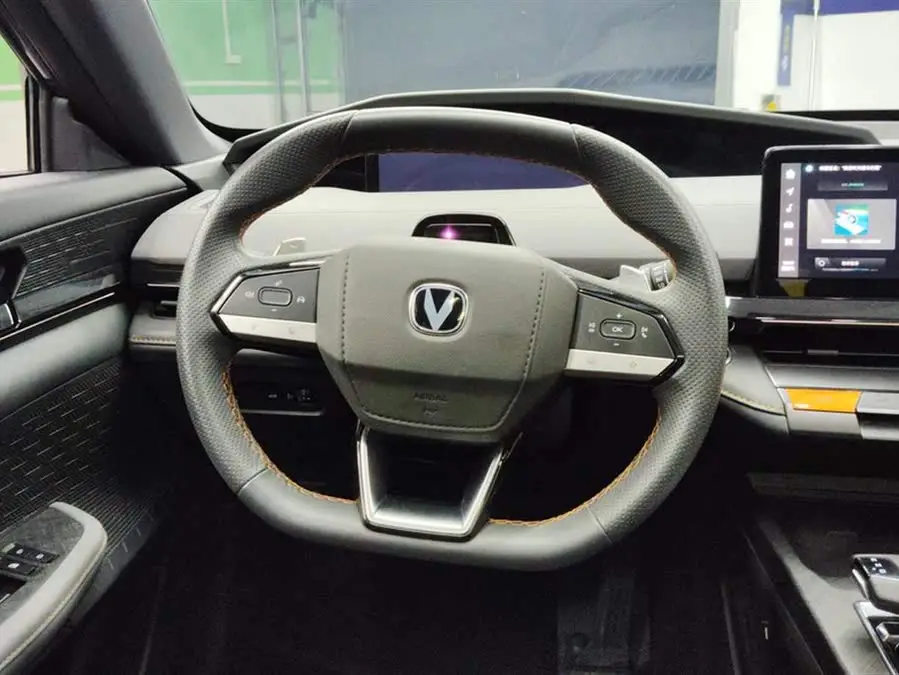 Changan UNI-V 2022 1.5T Premium