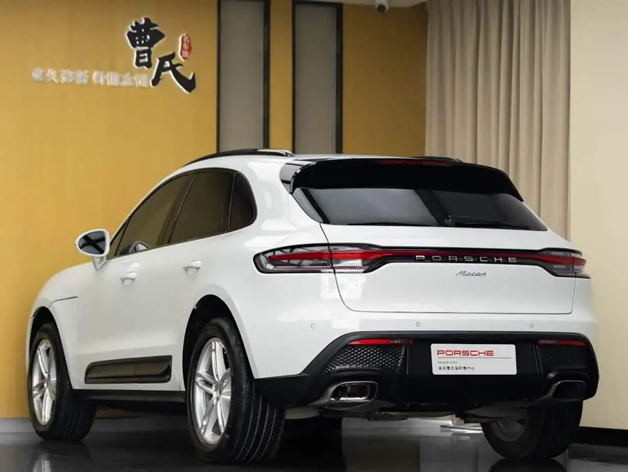 2023 Macan 2.0T