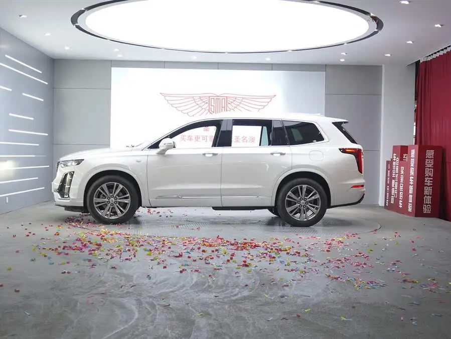 كاديلاك XT6 2021 28T طراز 7 مقاعد دفع رباعي فاخر