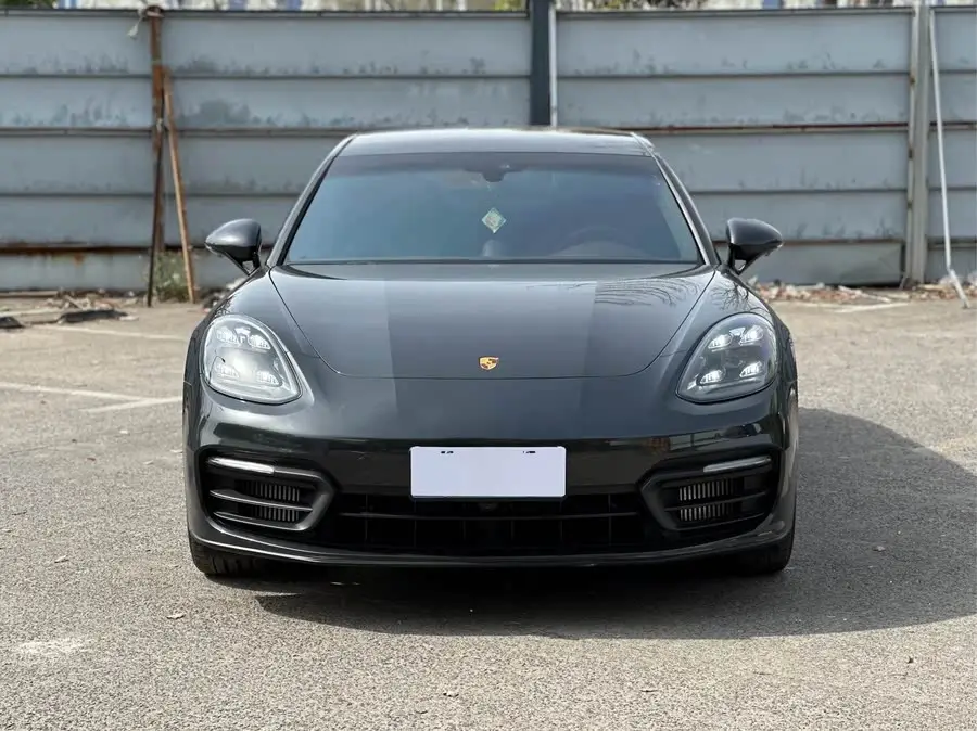 2023 Panamera Executive Platinum Edition 2.9T