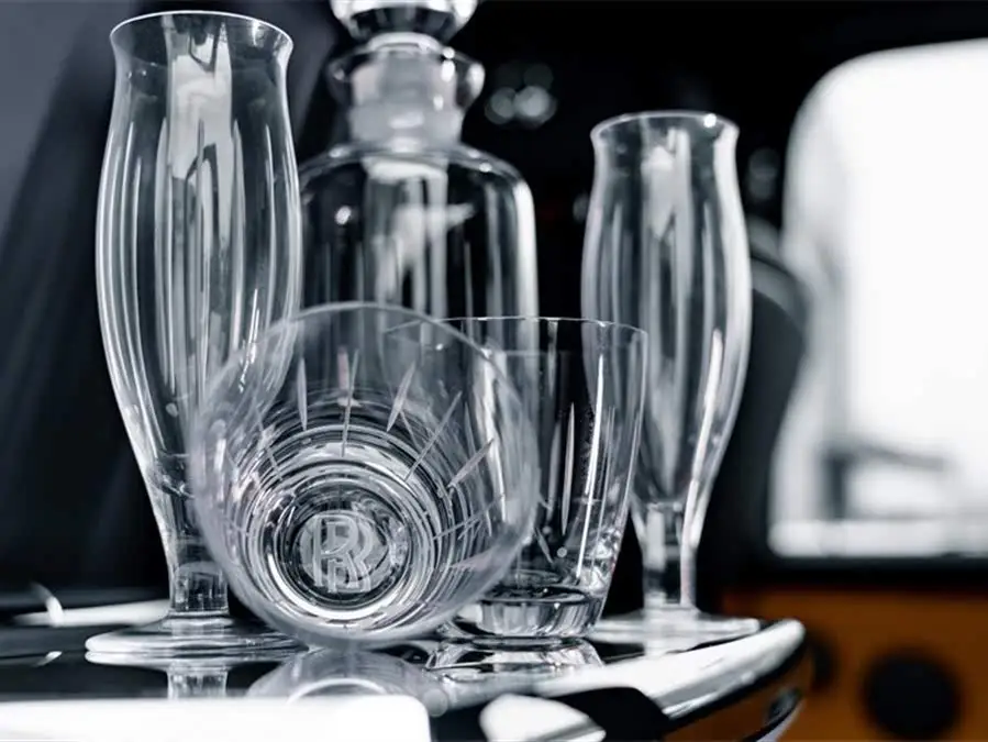 كولينان 2020 بلاك بادج