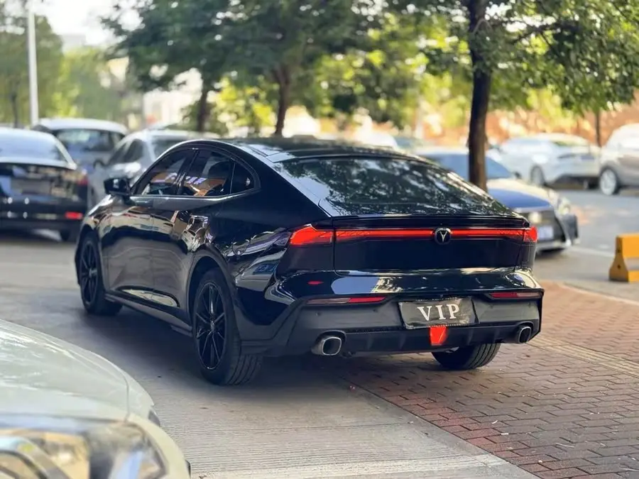 Changan UNI-V 2022 1.5T Premium