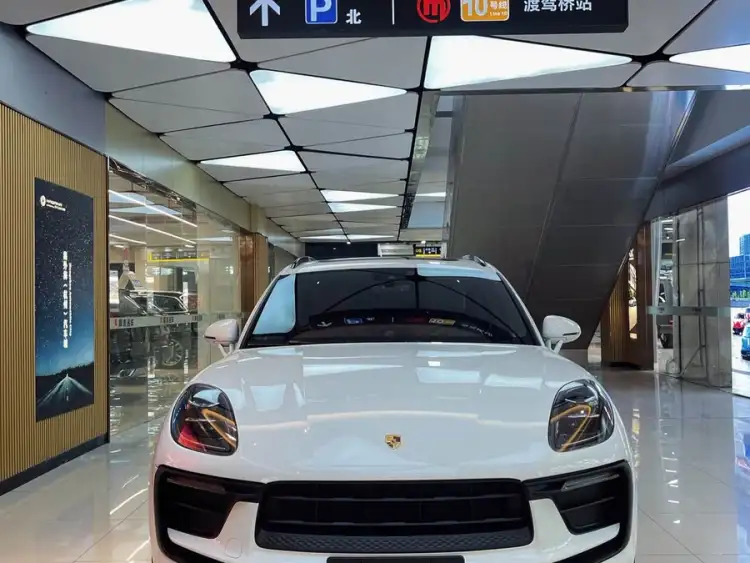 2023 Macan Macan 2.0T