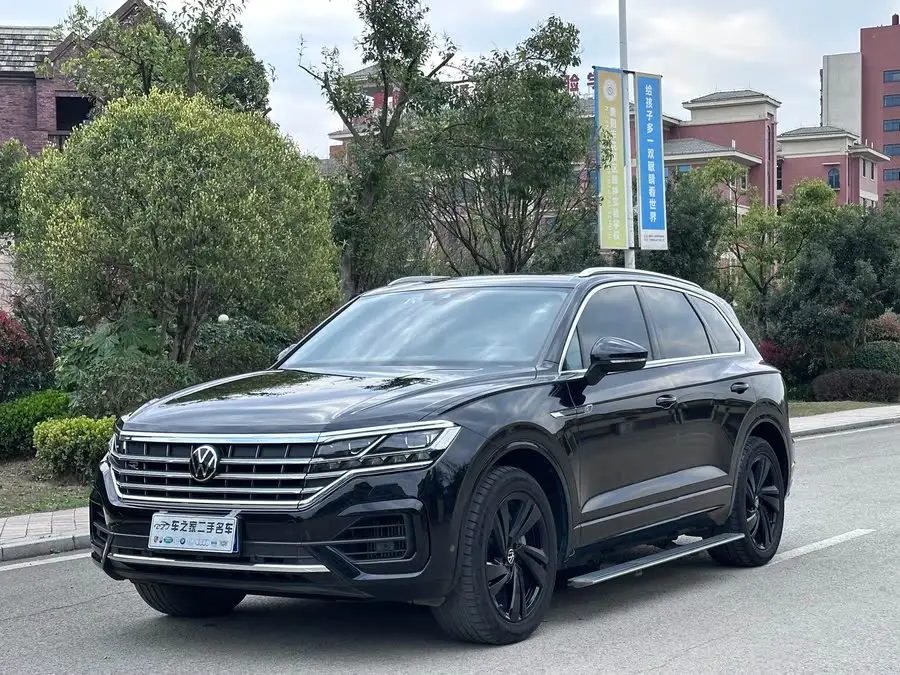 Touareg 2021 3.0 TSI R-Line Black Edition