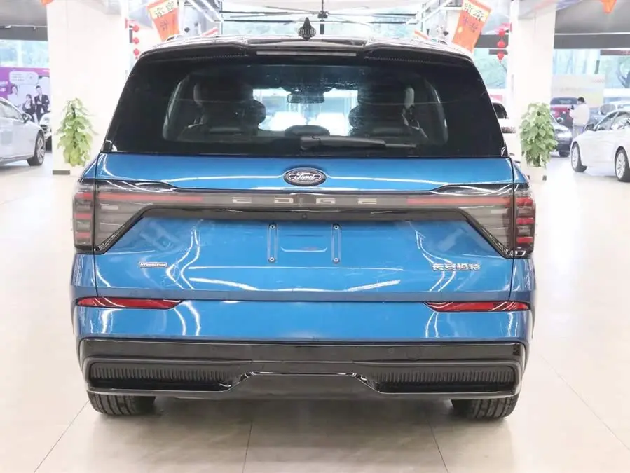 2023 Ford Edge Edge L 2.0T EcoBoost E Hybrid AWD Seven-Seater STLine