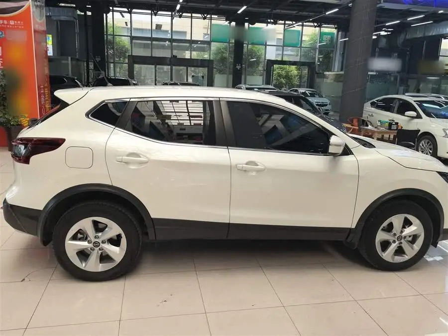 2023 نيسان قشقاي كلاسيك 2.0 لتر CVT XV نسخة الراحة