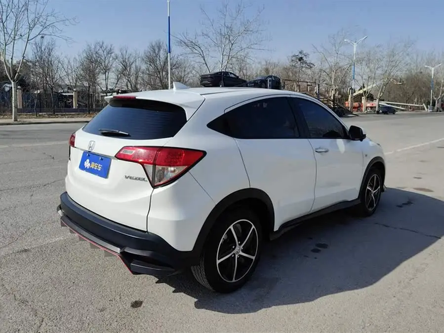 2020 هوندا HR-V 1.5L CVT النسخة الرائدة