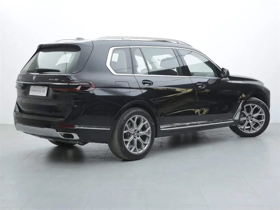 بي إم دبليو X7 2024 xDrive40i باقة فاخرة متقدمة