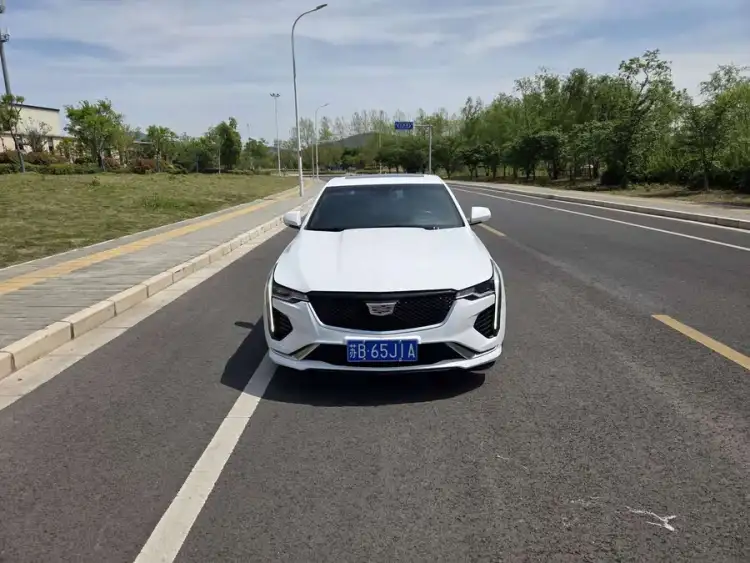 2020 Cadillac CT4 28T Luxury