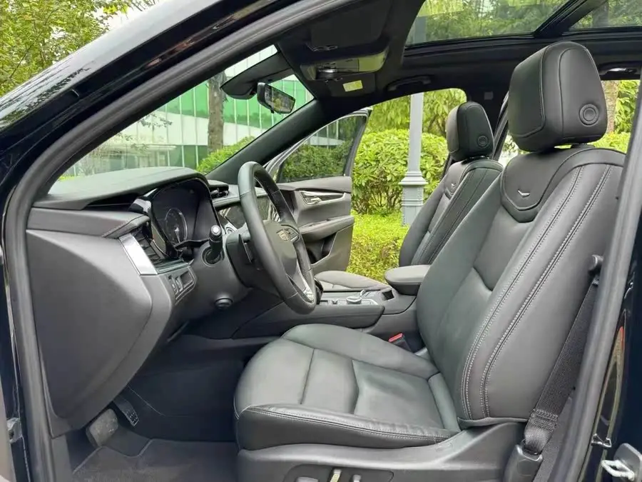 Cadillac XT6 2022 2.0T Seven-Seater AWD Luxury 120th Anniversary Limited Edition