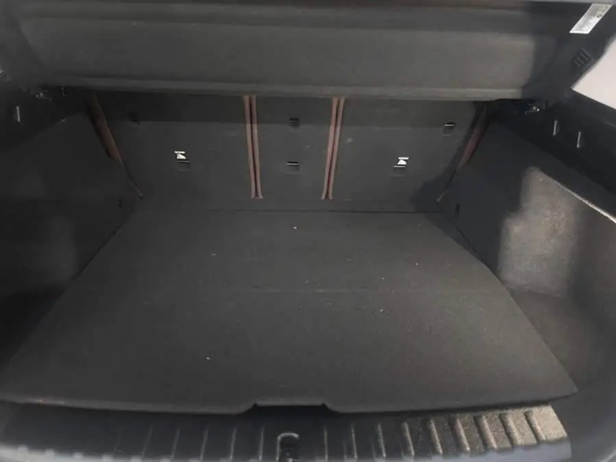 بي إم دبليو X1 2023 sDrive25Li حزمة تصميم X