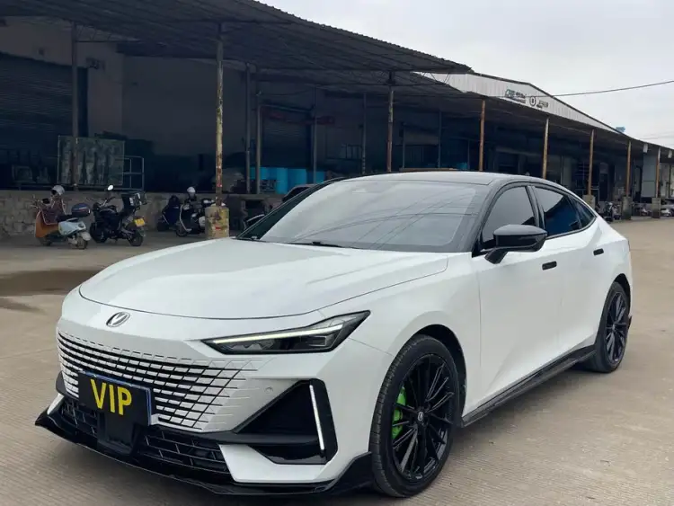 Changan UNI-V 2023 1.5T Sport Edition