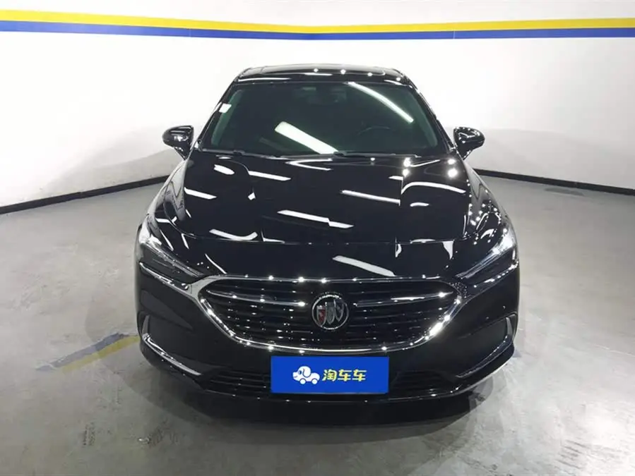 بيوك لاكروس 2020 652T فاخرة