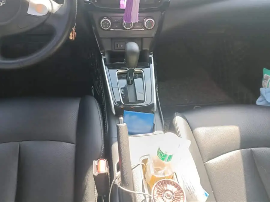 نيسان سيلفي الكلاسيكية 2021 1.6XL CVT الفاخرة