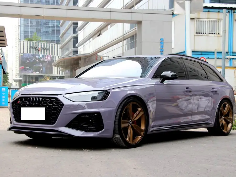 أودي RS 4 2023 RS4 أفانت إصدار بلاك