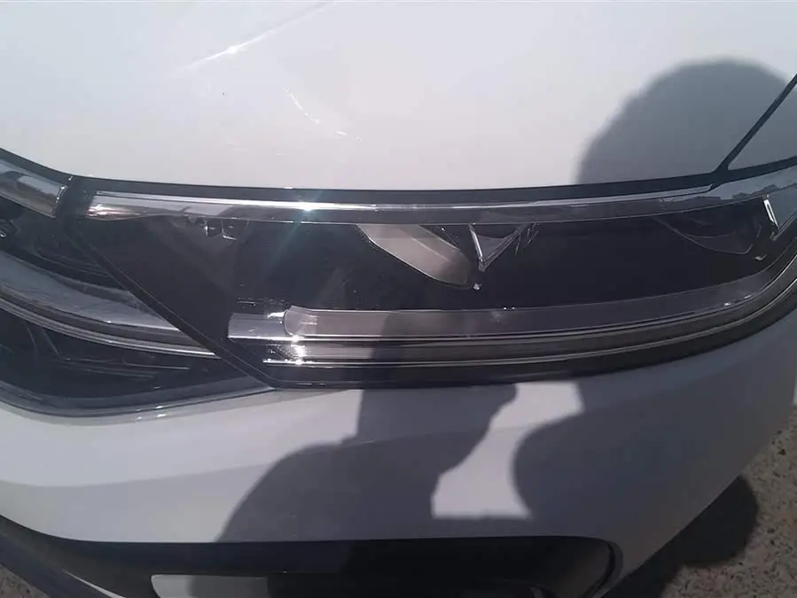 T-ROC 2023 300TSI DSG Two-Wheel Drive Chasing Light Edition