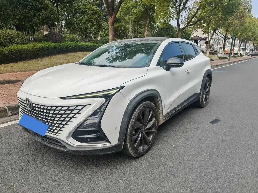 شانجان UNI-T 2020 1.5T الطراز الرائد