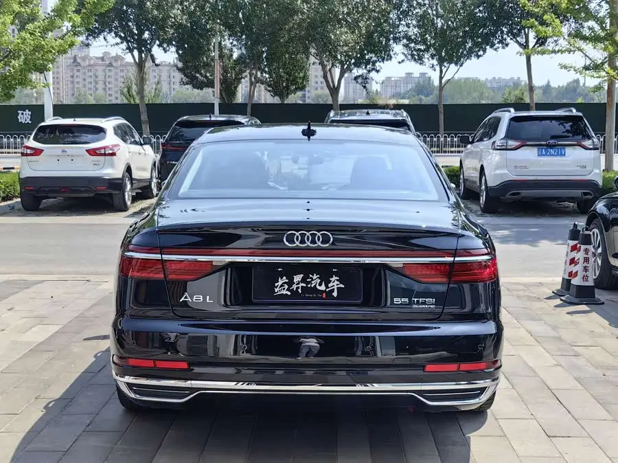 أودي A8 طراز 2022 A8L 50 TFSI كواترو إصدار الراحة الإصدار الجامع