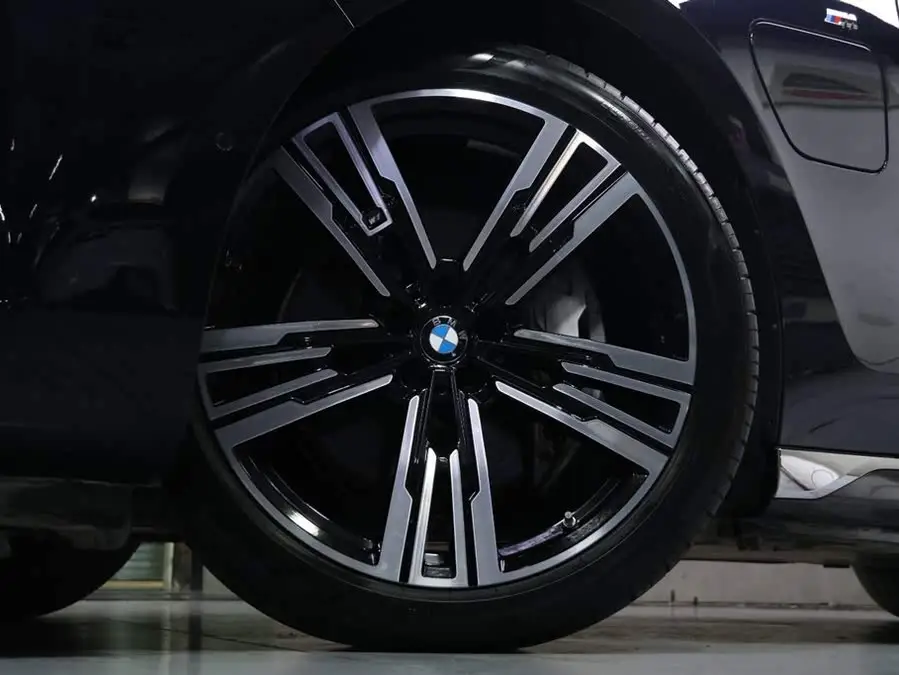 BMW i7 2023 eDrive50L Exclusive M Sport Package