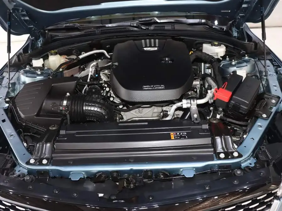 كاديلاك CT4 2023 25T فئة الرفاهية