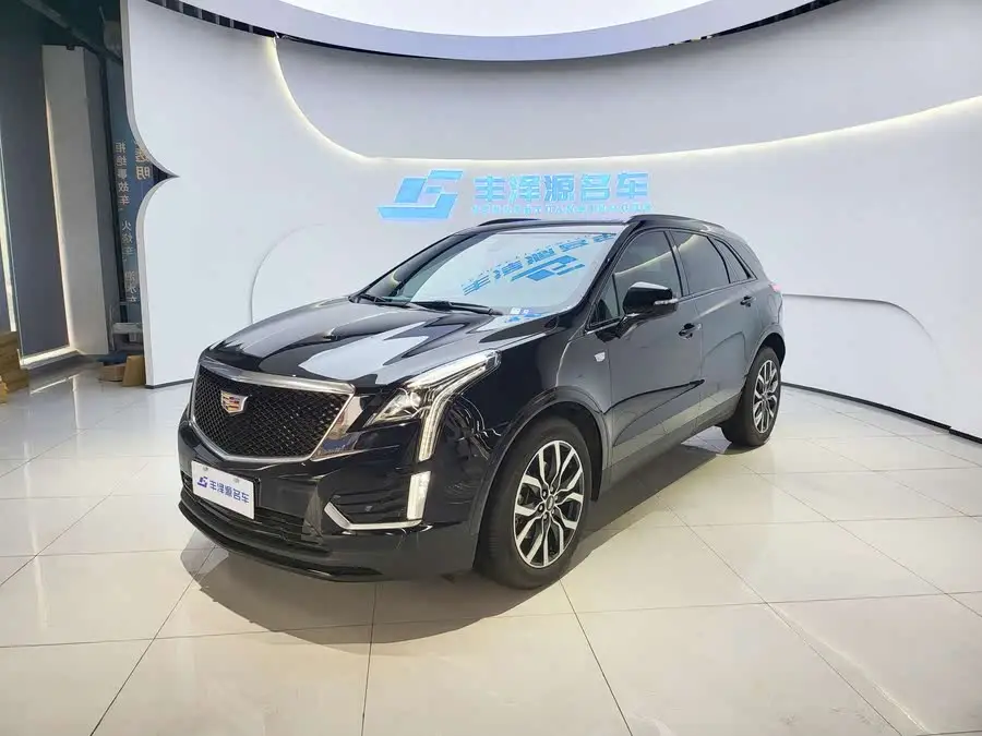 كاديلاك XT5 2022 2.0T دفع رباعي فاخر (إصدار الطائر الطنان)