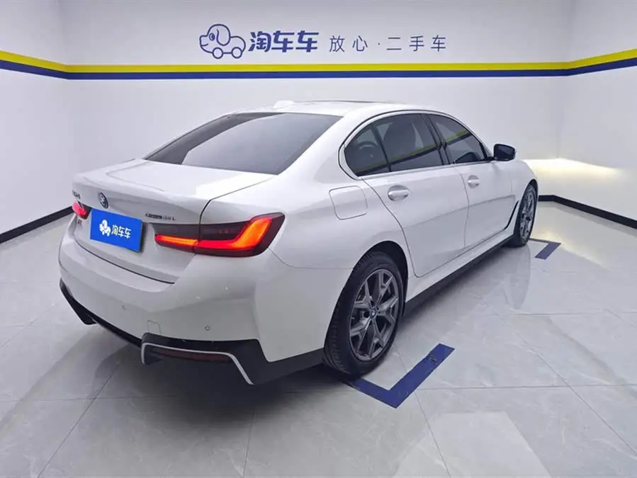 بي إم دبليو i3 2022 eDrive 35 L