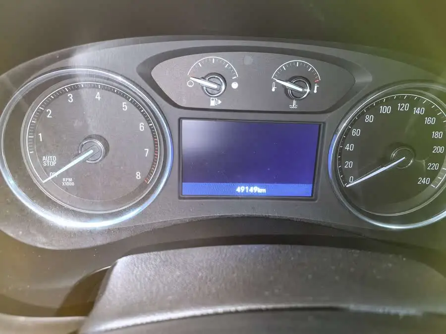 بويك لاكروس 2021 652T فاخرة