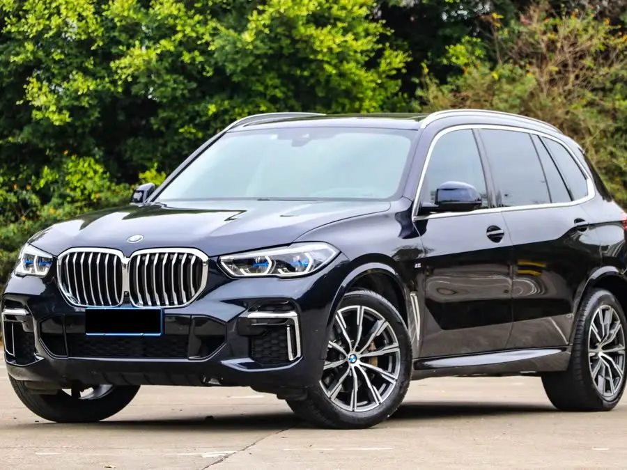 بي إم دبليو X5 2022 xDrive 30Li حزمة M الرياضية الفاخرة