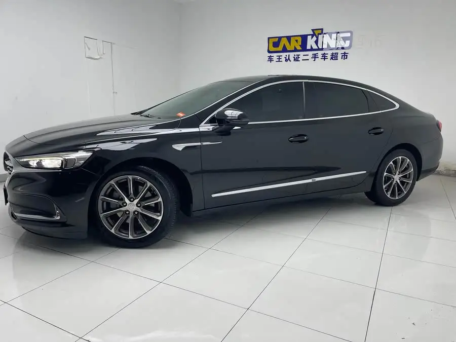 بيوك لاكروس 2022 652T فاخرة