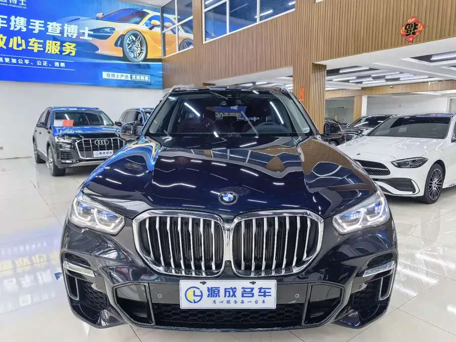 بي إم دبليو X5 طراز 2022 إعادة تصميم xDrive 30Li حزمة M الرياضية