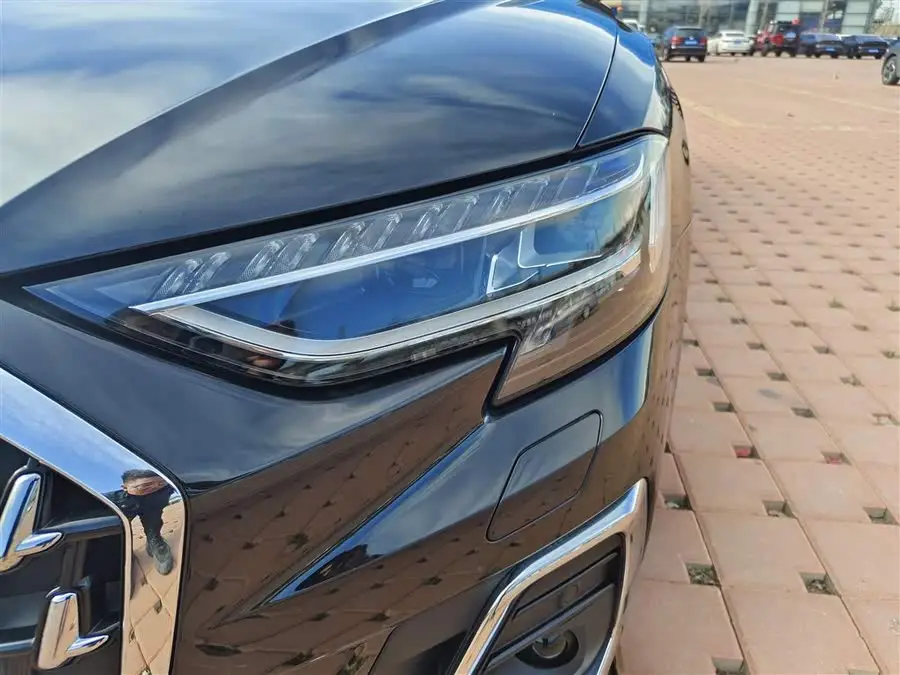 Audi A8 2023 Model A8L 50 TFSI quattro Excellence