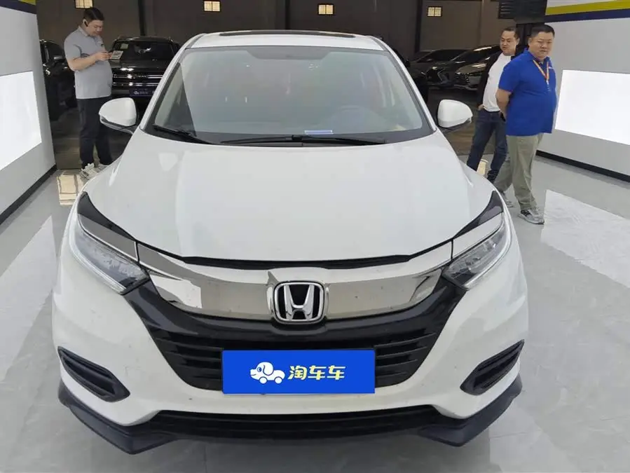2020 هوندا HR-V 1.5L CVT النسخة الفاخرة