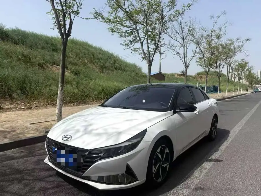 Elantra 2021 1.5L CVT LUX Premium