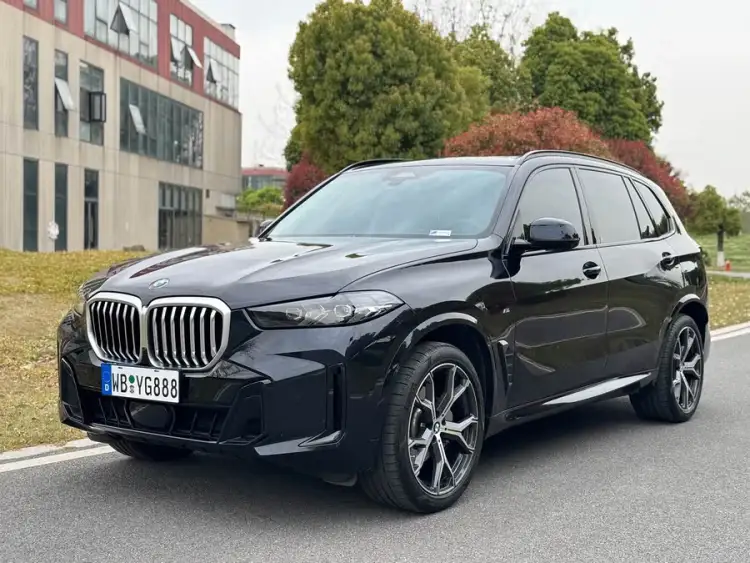 BMW X5 2023 xDrive 30Li Luxury M Sport Package