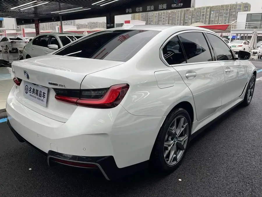 بي إم دبليو i3 2022 eDrive 35 L