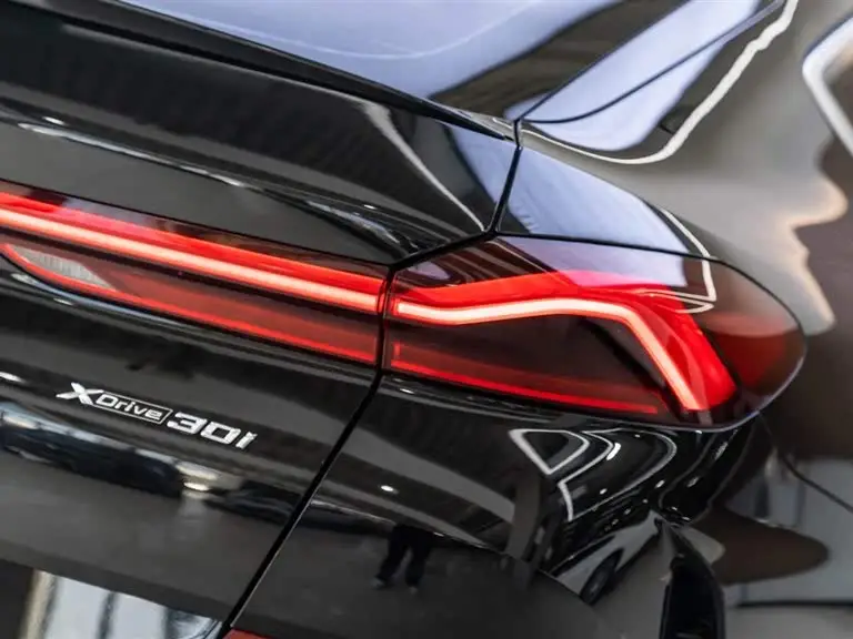 بي إم دبليو X6 2022 xDrive30i حزمة M الرياضية