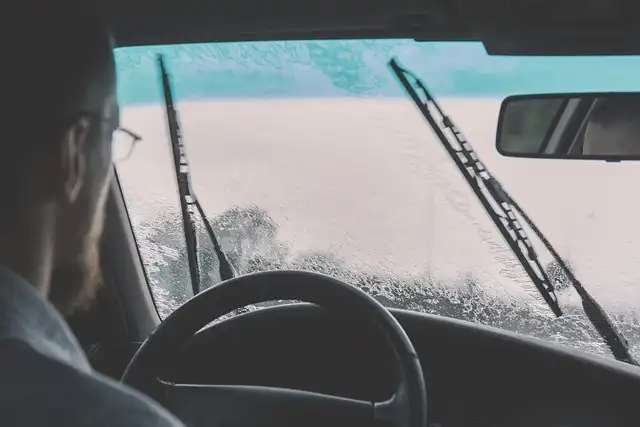 windshield fog