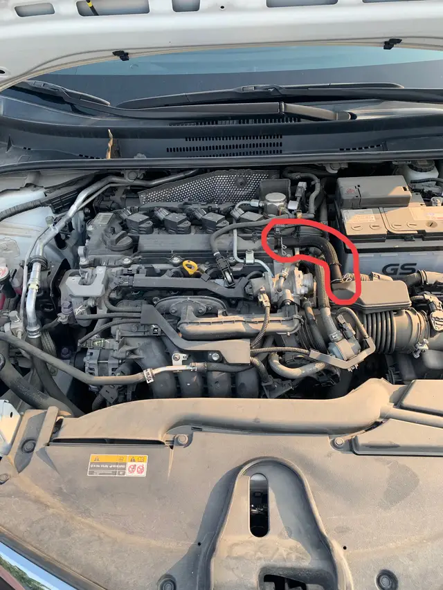 allion-this-pipe-seems-to-be-leaking-oil-does-this-happen-to-you-as1733739775