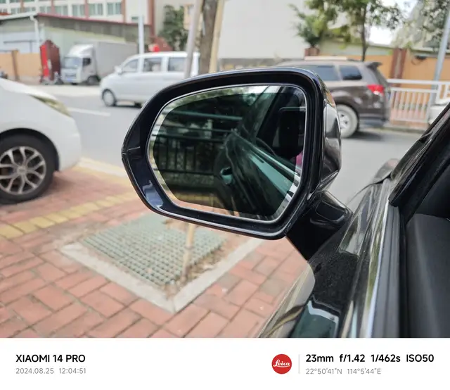 يا جماعة، هل حصل معاكم إنه مراية الجنب لسيارة فورد توروس احترقت بهالشكل؟