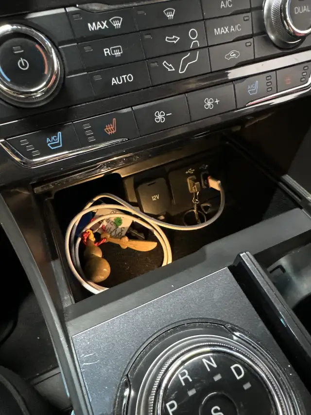 Will the light on your Taurus stay on constantly?