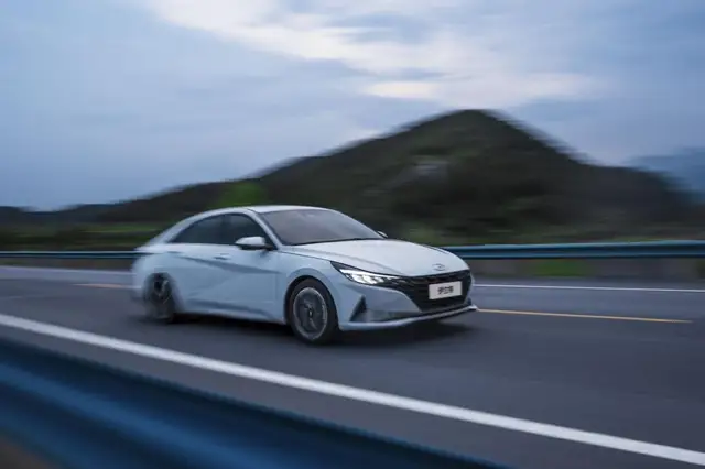 elantra-hey-guys-just-wanted-to-ask-if-it-s-normal-for-the-engine-to1733739775