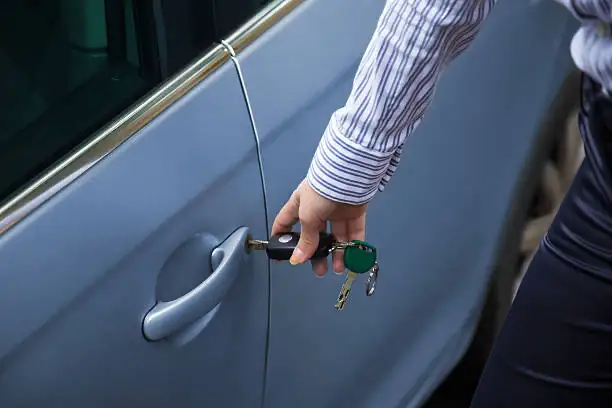 2025:كل ما تحتاج معرفته عن استهلاك وقود تويوتا RAV4 2008 كم/لتر