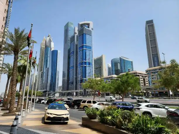 سيارات البنفسجي: لماذا تزداد شعبيتها وكيف تختار الأفضل؟