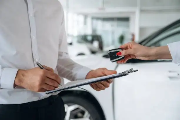 قطع غيار تويوتا لاندكروزر الأصلية: دليل 2025