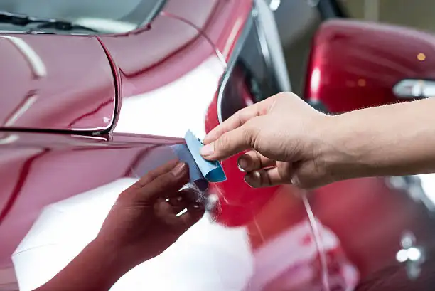 سوق عجمان للسيارات: وجهتك المثالية لشراء السيارات المستعملة