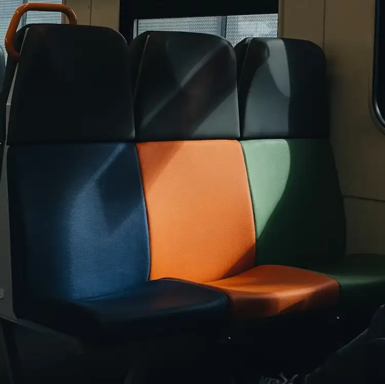 تويوتا كامري الهجين:الرفيق المثالي للرحلات اليومية