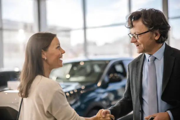 فورد برونكو 2023: كل ما تحتاج لمعرفته عن هذه السيارة الأيقونية