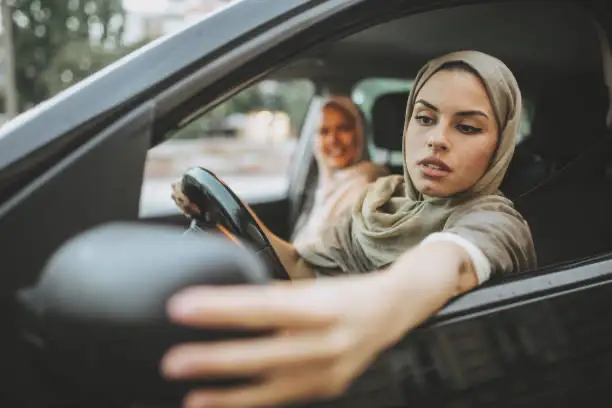 MG RX5 2022: لماذا هي واحدة من أفضل السيارات الرياضية متعددة الاستخدامات؟