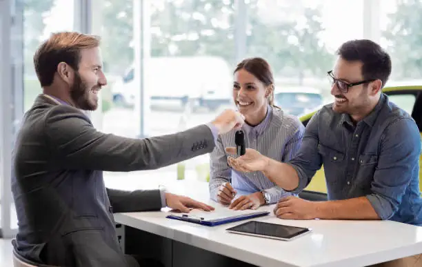 أسعار البنزين في دبي:كل ما تريد معرفته لتوفير المال!